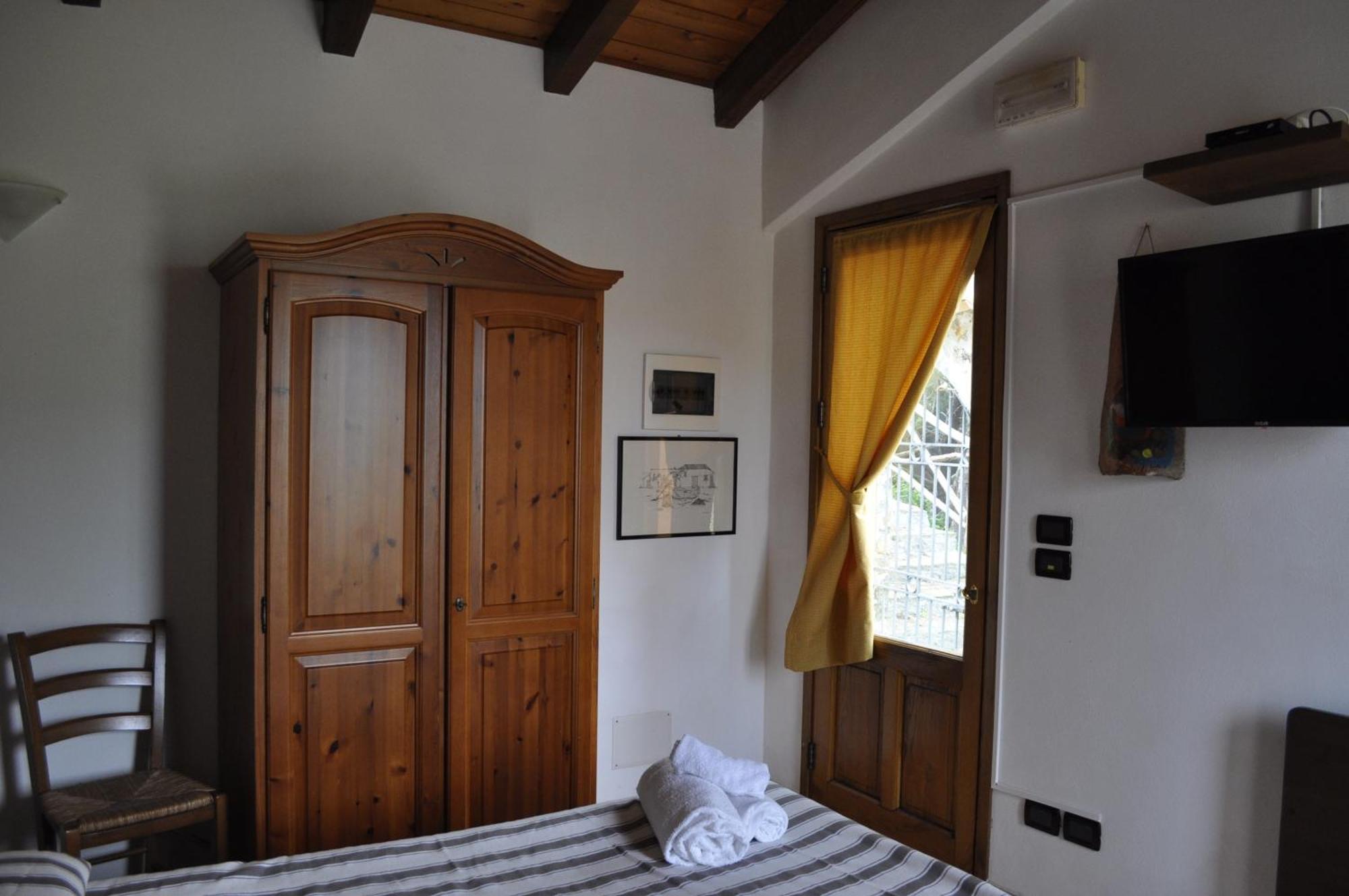 Borgo San Francesco Hotel Gioiosa Marea Værelse billede